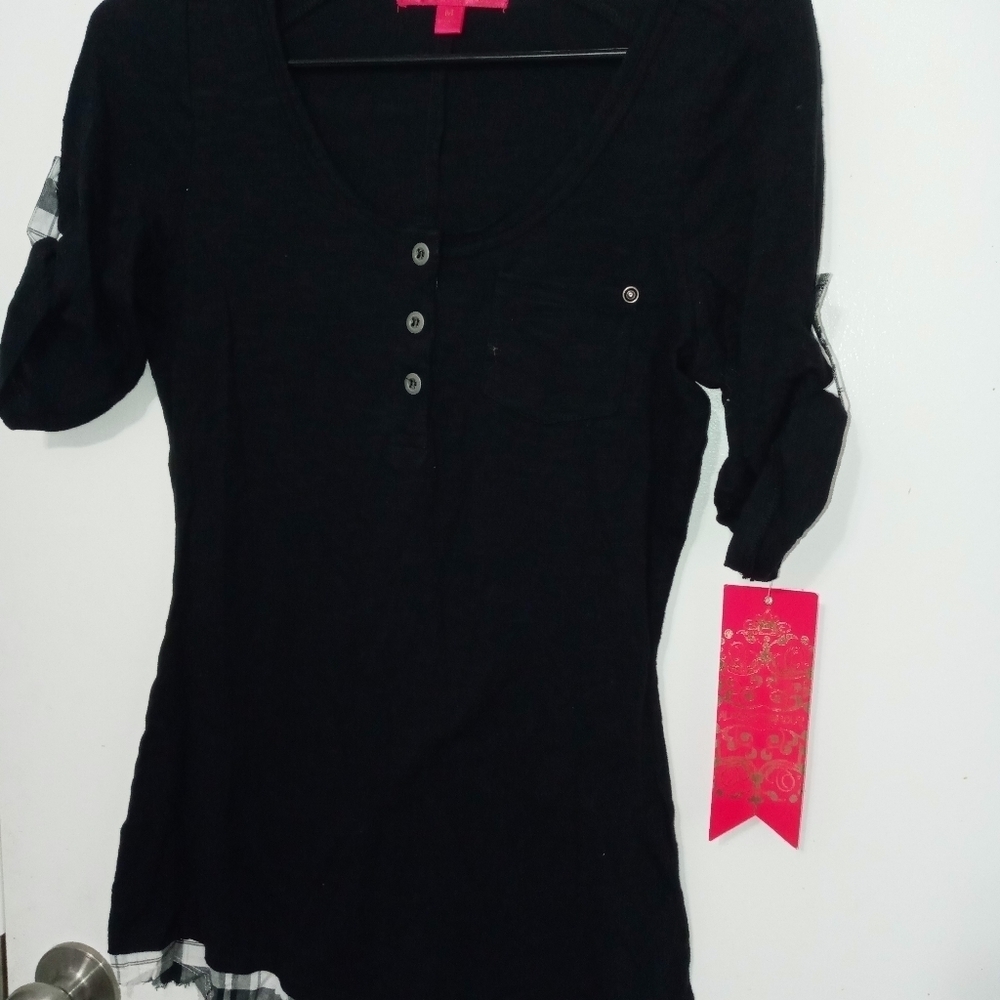 Almost Famous Roll Tab tunic henley Blouse plaid hem